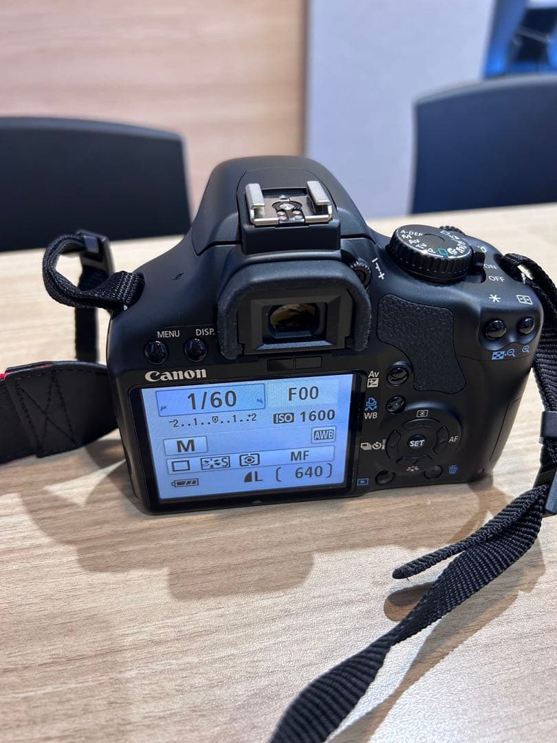 【充電器なし】Canon EOS Kiss X2