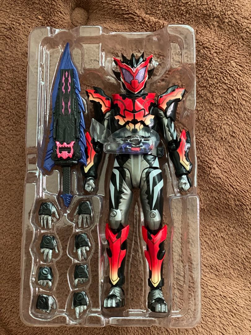 s.h.フィギュアーツ 仮面ライダービターガヴ 仮面ライダーガヴ バンダイ