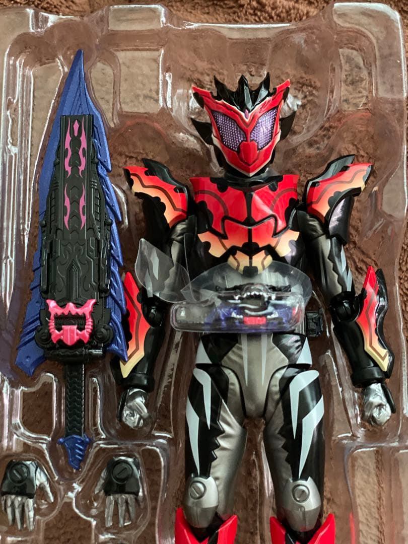 s.h.フィギュアーツ 仮面ライダービターガヴ 仮面ライダーガヴ バンダイ