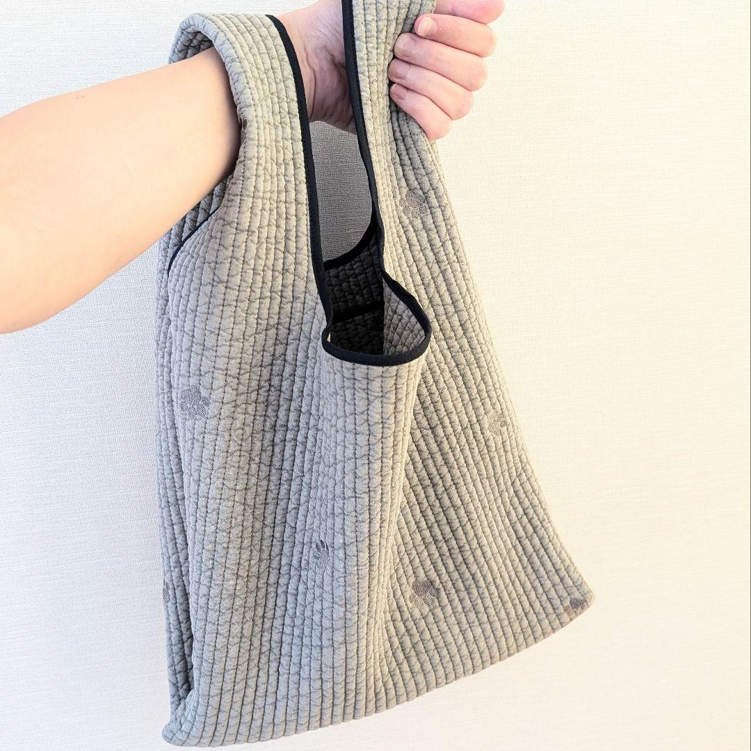 肉球ヌビ　バッグ　マルシェバッグ　コンパクト　ポケットあり
