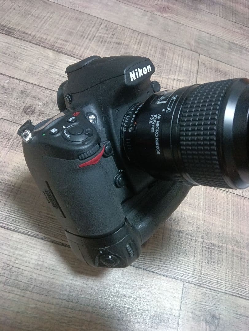 Nikon D700 人気再燃中　極美品　D300他おまけ多数