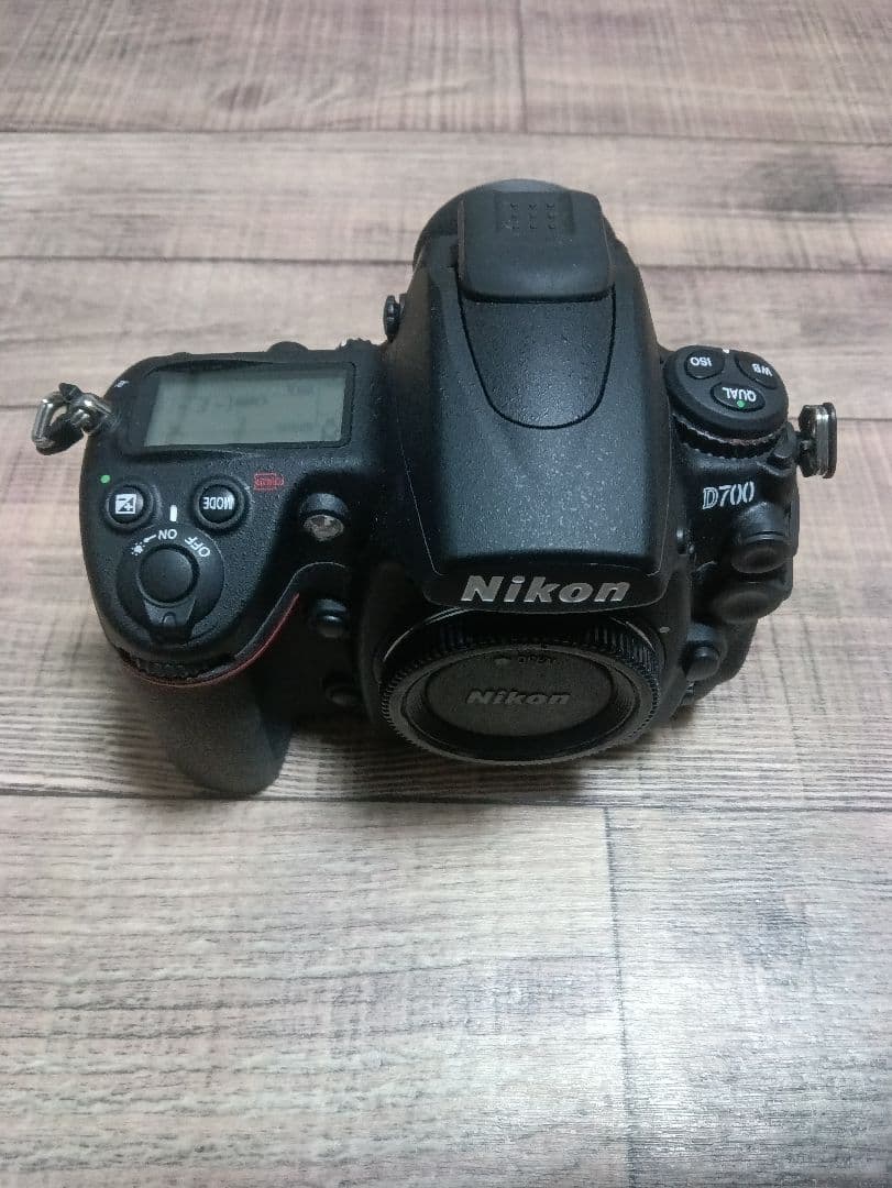 Nikon D700 人気再燃中　極美品　D300他おまけ多数