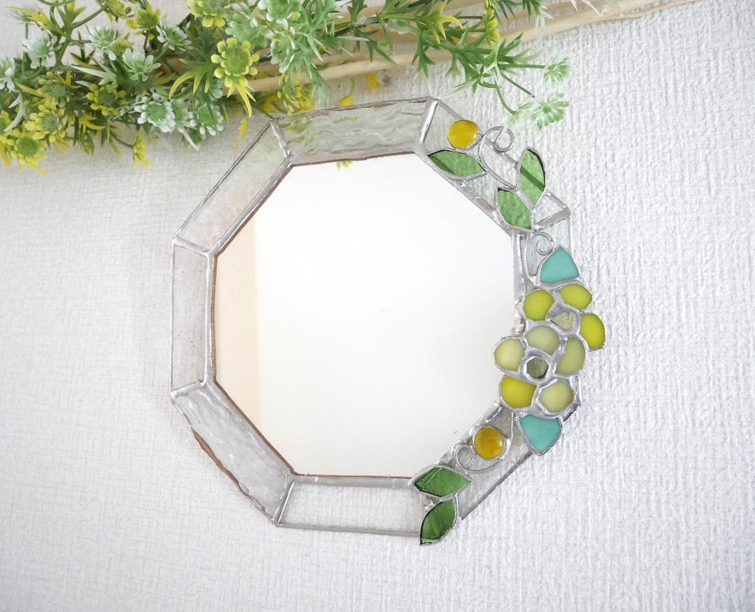 *:.。クリアベースの黄色い花の八角形の鏡　(20size）　ステンドグラス