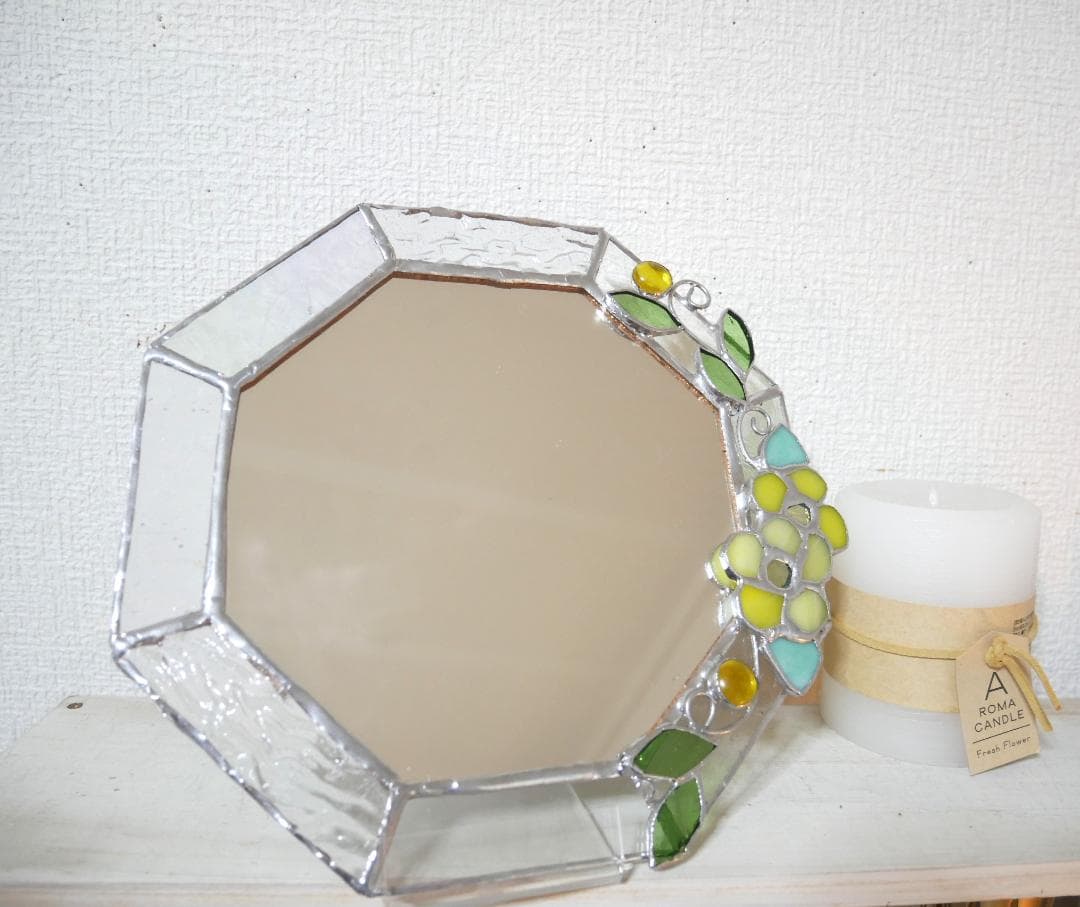 *:.。クリアベースの黄色い花の八角形の鏡　(20size）　ステンドグラス