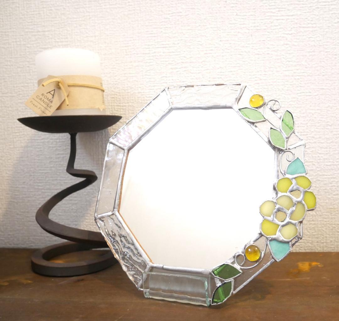 *:.。クリアベースの黄色い花の八角形の鏡　(20size）　ステンドグラス