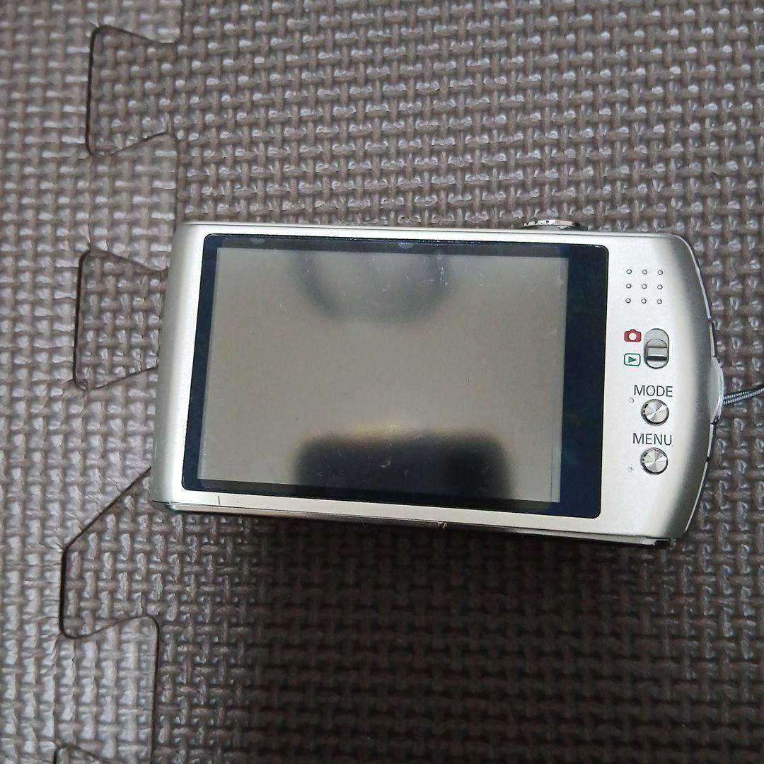 Panasonic LUMIX DMC-FX70 シルバー　コンパクトデジカメ