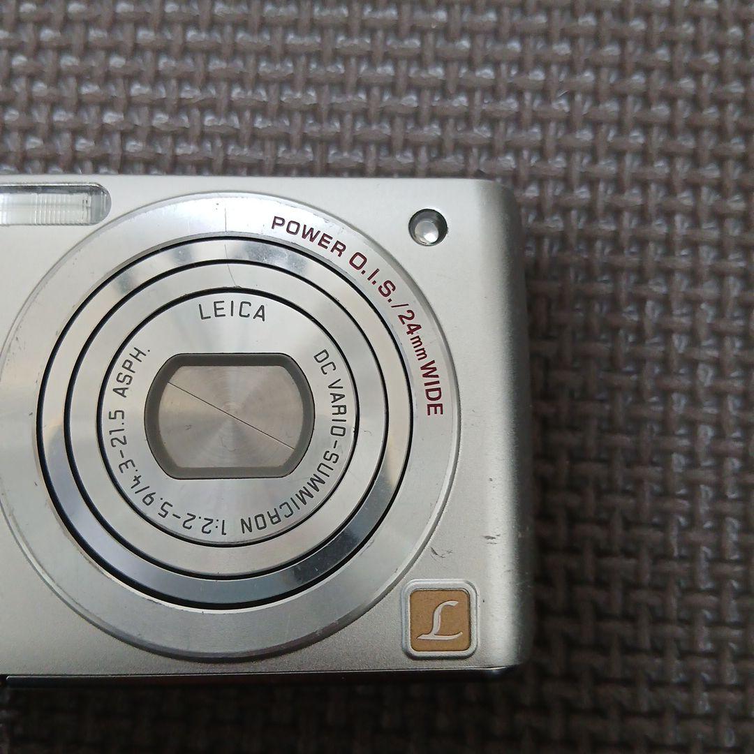 Panasonic LUMIX DMC-FX70 シルバー　コンパクトデジカメ