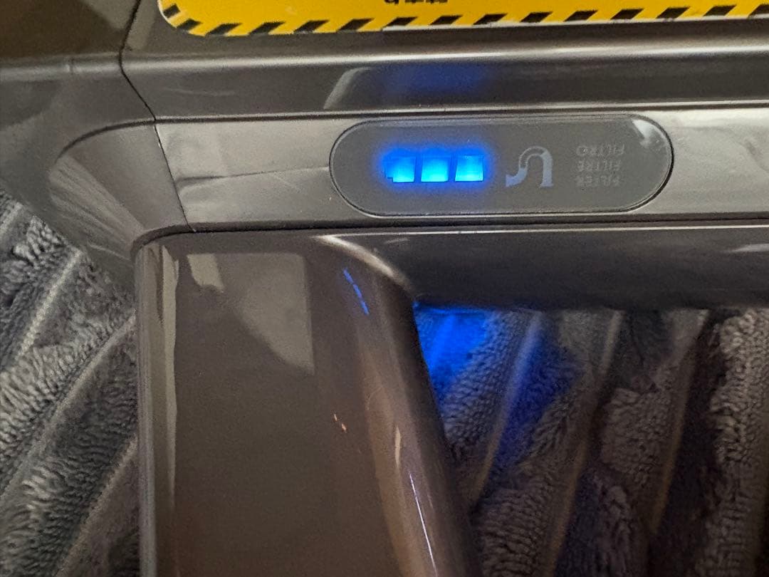 Dyson ダイソン　SV12 コードレスクリーナー