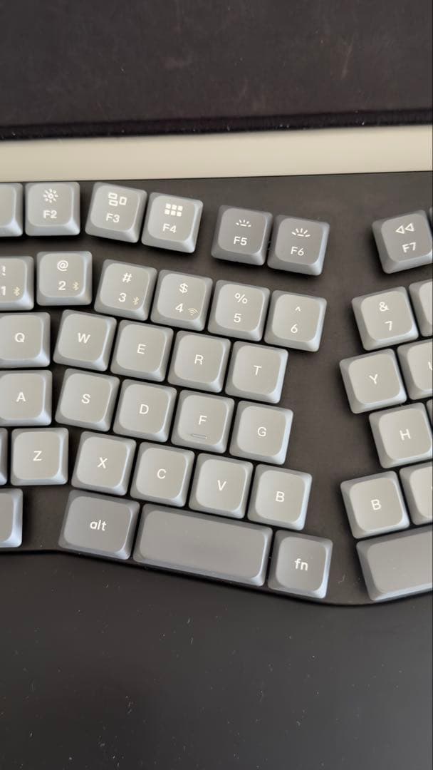 Keychron K15 Maxと専用リストレストのセット