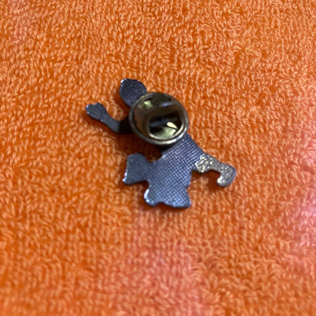 ビンテージ TINTIN タンタンの冒険 ピンズ ピンバッチ O