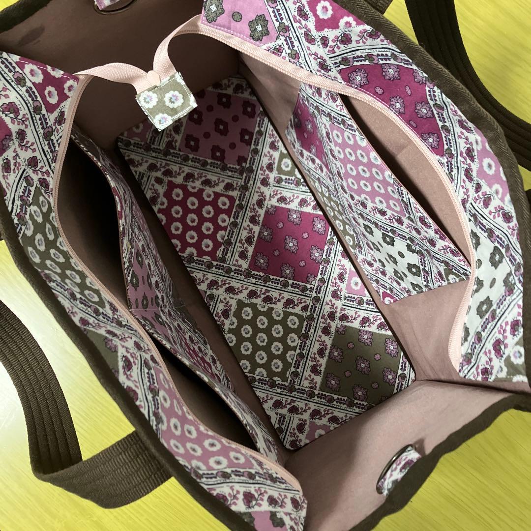 ソレイアード　パイピング　トートバック　A4サイズ　横33×縦26×マチ15㎝