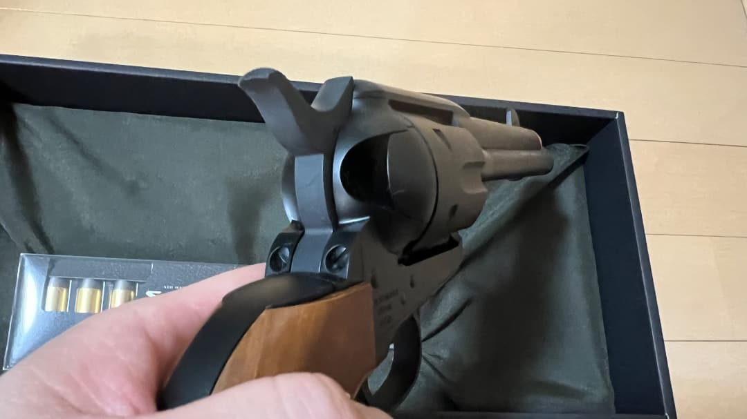 東京マルイ SAA. 45 シビリアン 4 3/4インチブラック