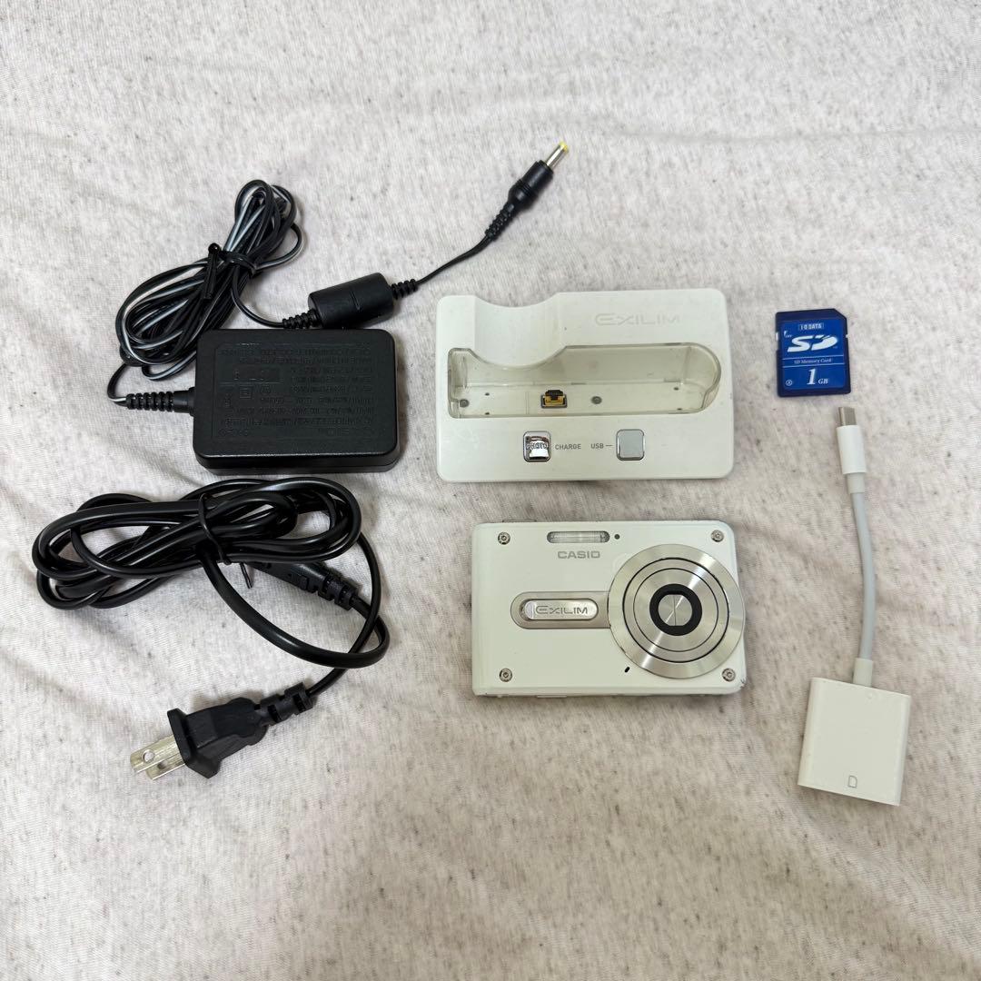 CASIO EXILIM EX-S100 ホワイト
