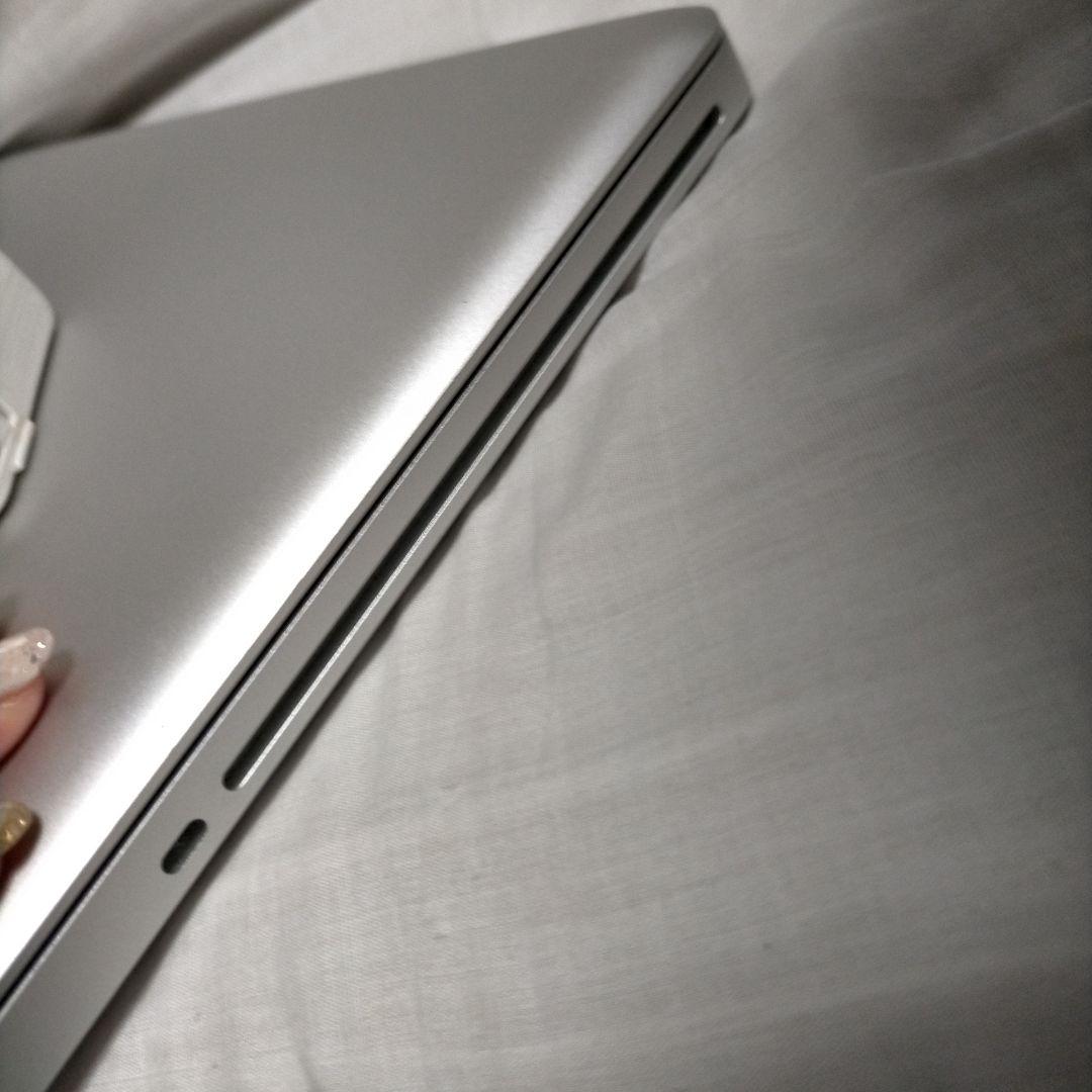 Apple MacBook Pro 13インチ マックブック