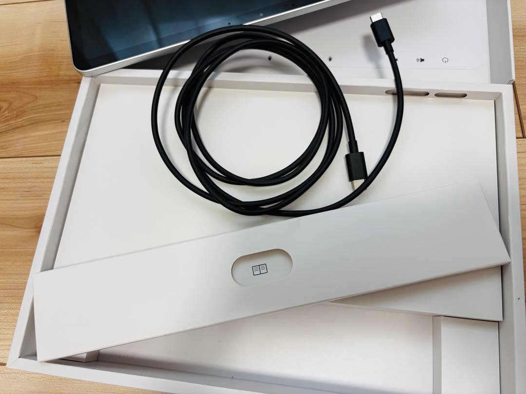 【美品、ほぼ未使用】　Surface Pro 12インチ（EP2-27667）