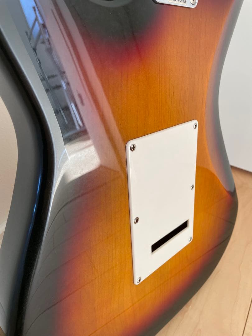 BUSKER'S サンバースト ストラトキャスター エレキギター SSH