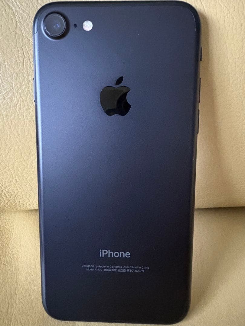 超美品　iPhone7 32GB ブラック　SIMフリー　電池容量86% 送料込