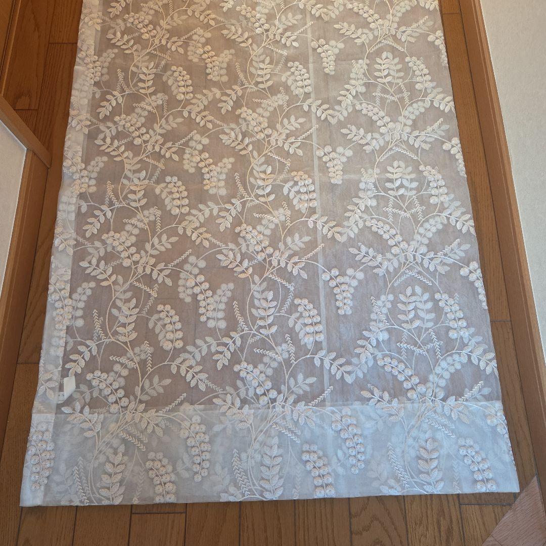 マナトレーディング・オーダーレースカーテン