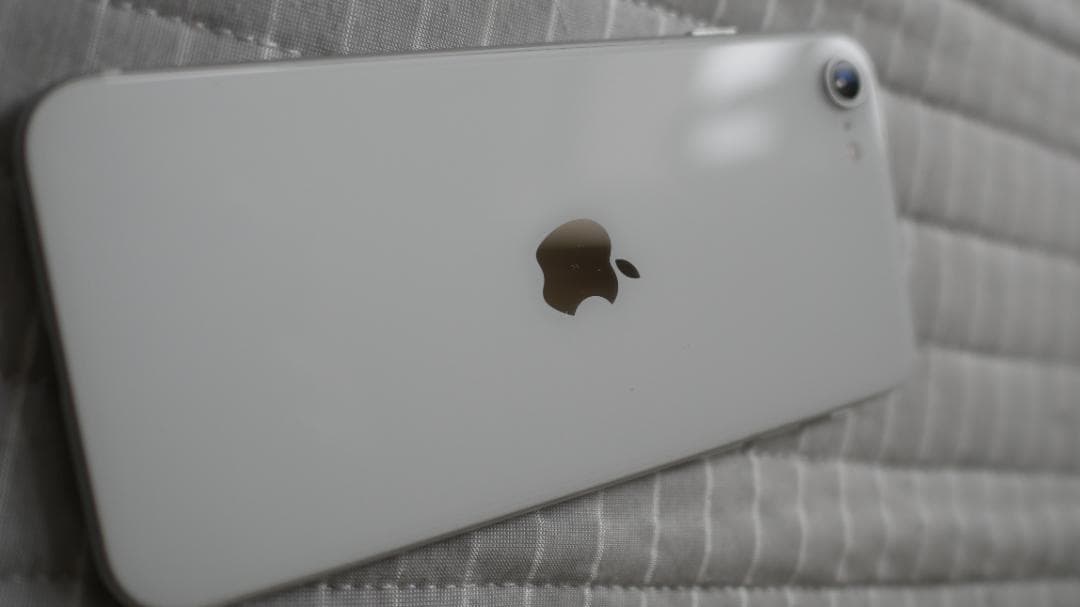【訳あり】iPhone SE2 64GB SIMフリー ホワイト 本体のみ