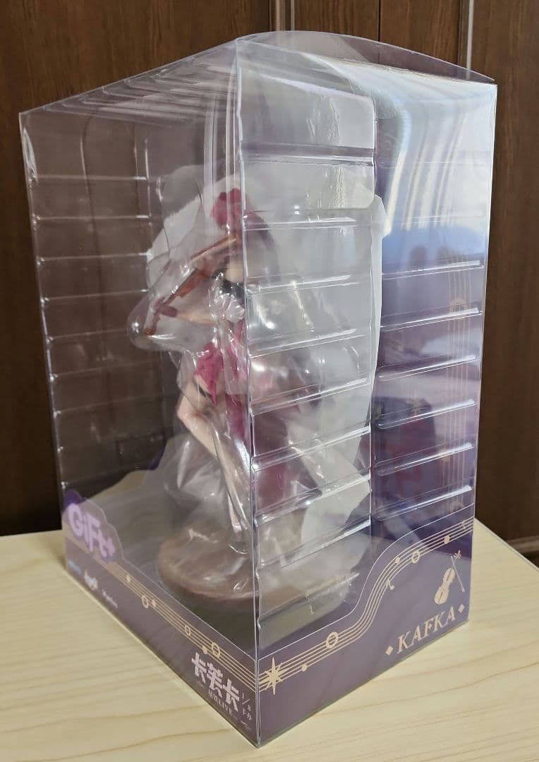 Gift+ 崩壊：スターレイル カフカ スターレイルLIVE ver.フィギュア