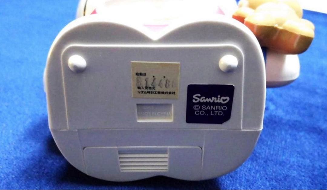 美品・目覚まし時計 ハローキティ サンリオ レトロ【動作確認済】