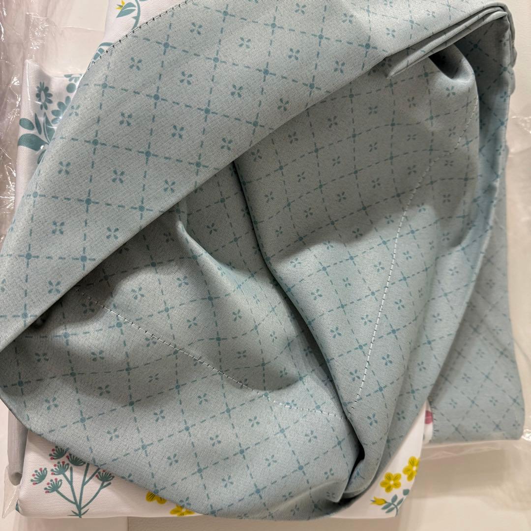 新品　完売品　ピーターラビット　遮光カーテン 100×178×2枚　グリーン