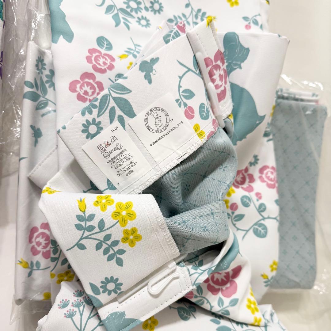 新品　完売品　ピーターラビット　遮光カーテン 100×178×2枚　グリーン