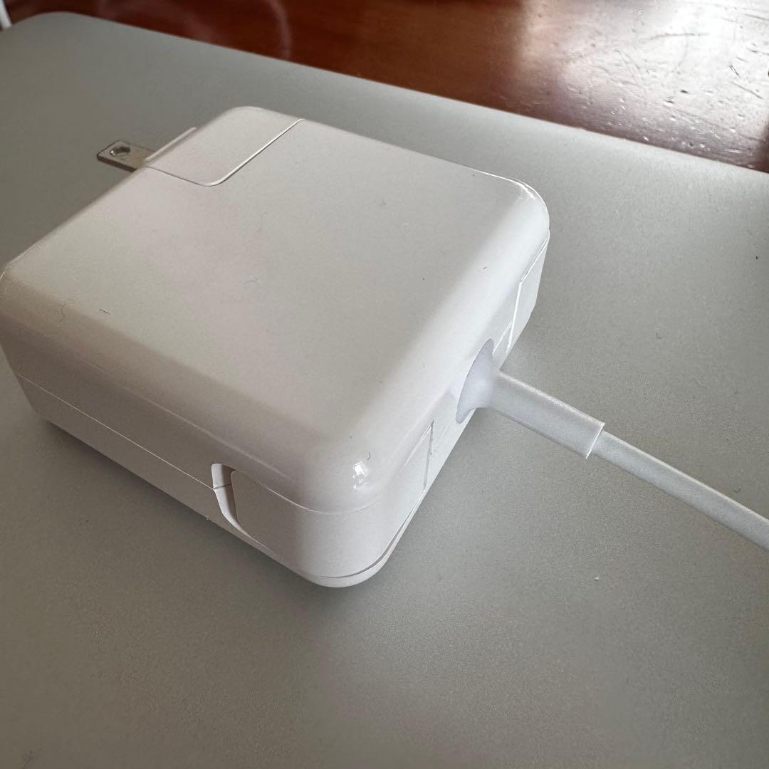 【美品】MacBook Air 11-inch（初期化済）