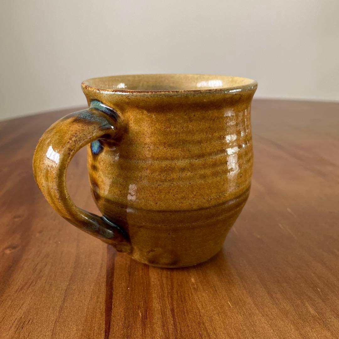 やちむん《陶器屋須藤》の7寸皿と《龍門司焼》のマグカップセット　民藝