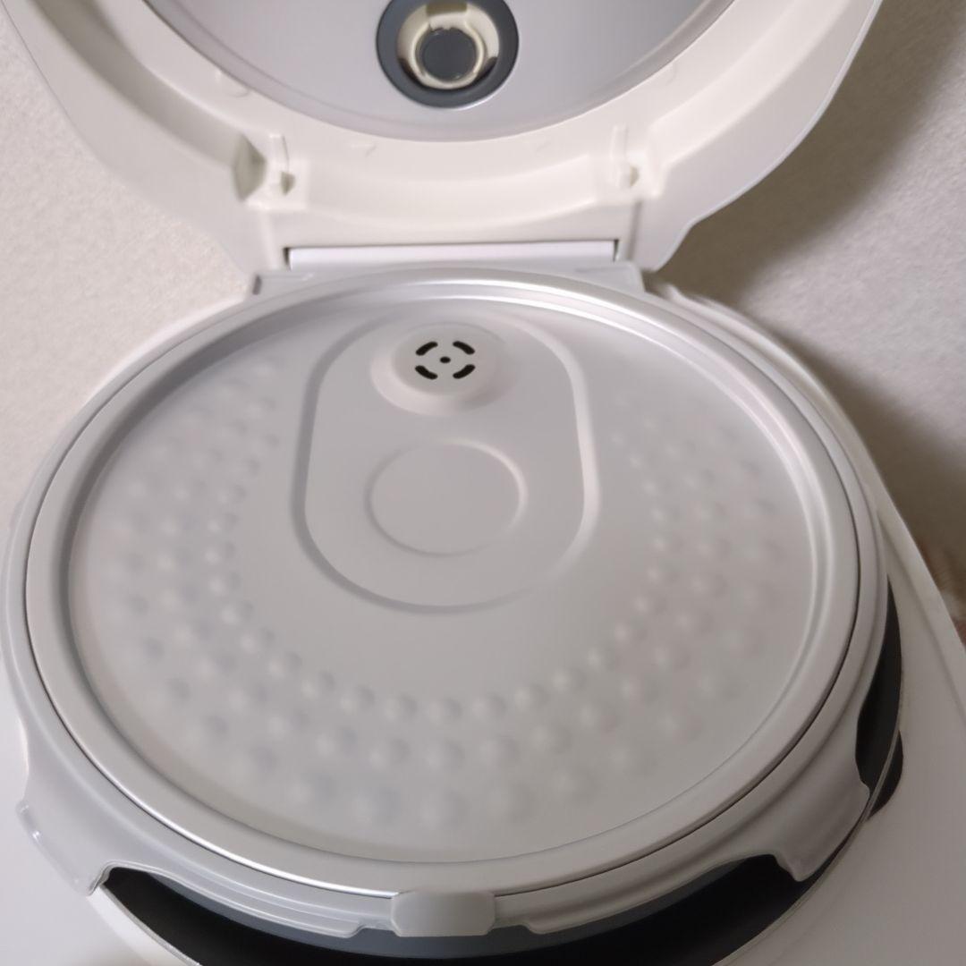 【☆】炊飯器（5.5合）　東芝 IH　RC-10HR【2022モデル】