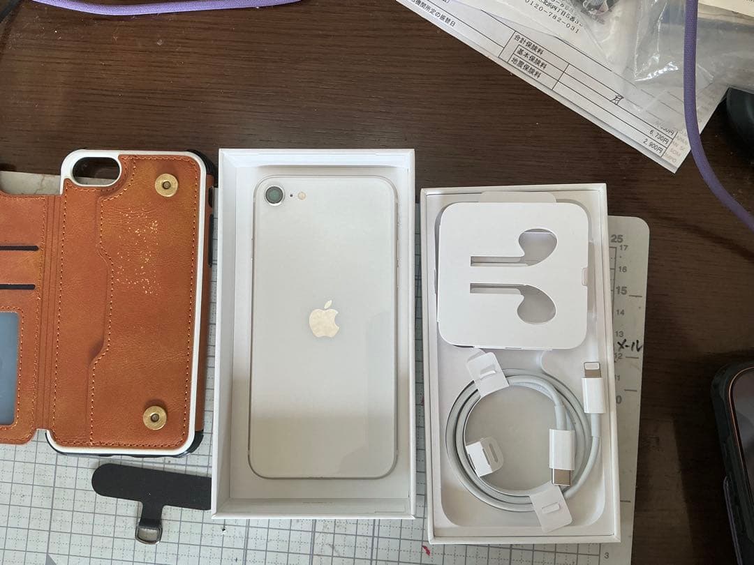 Apple iPhone SE3 本体