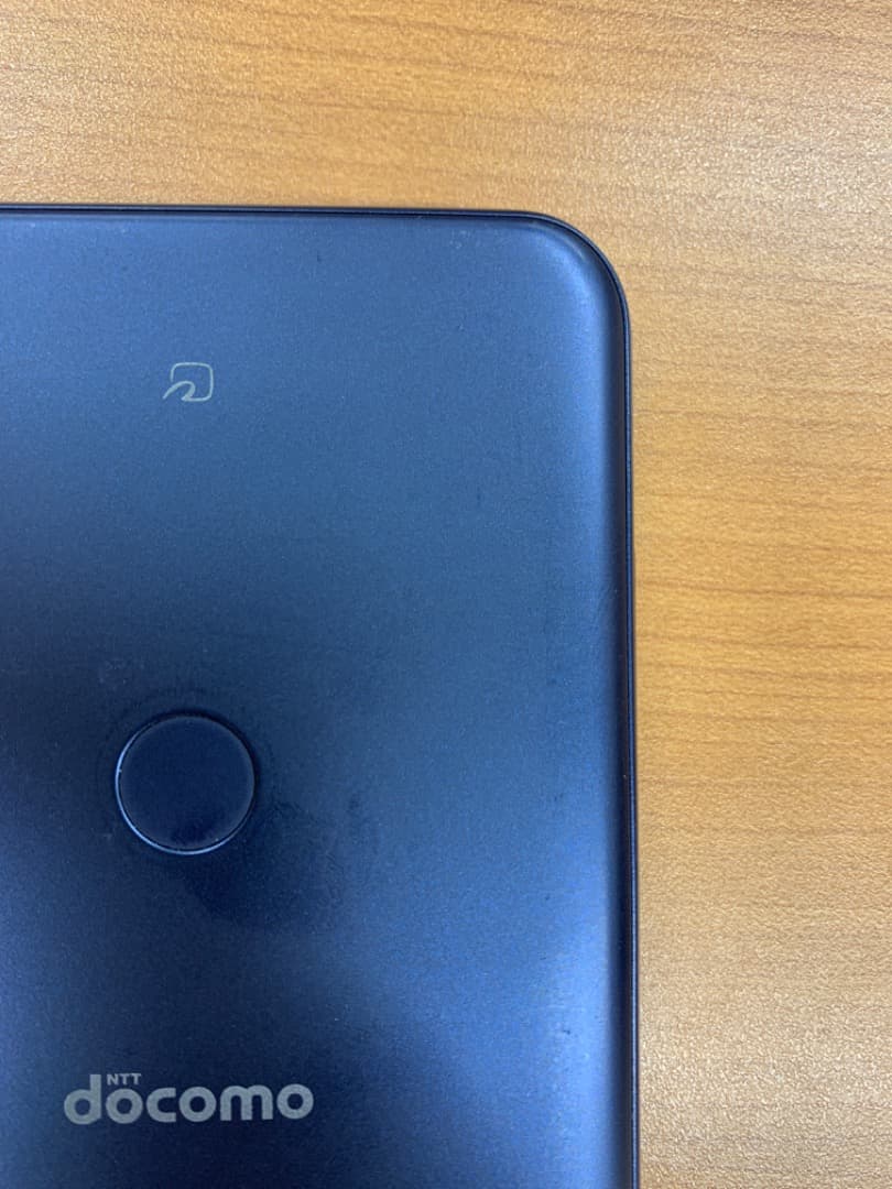 サ*ン様 動作確認済 AQUOS wish F-51B 64GB ID Q448