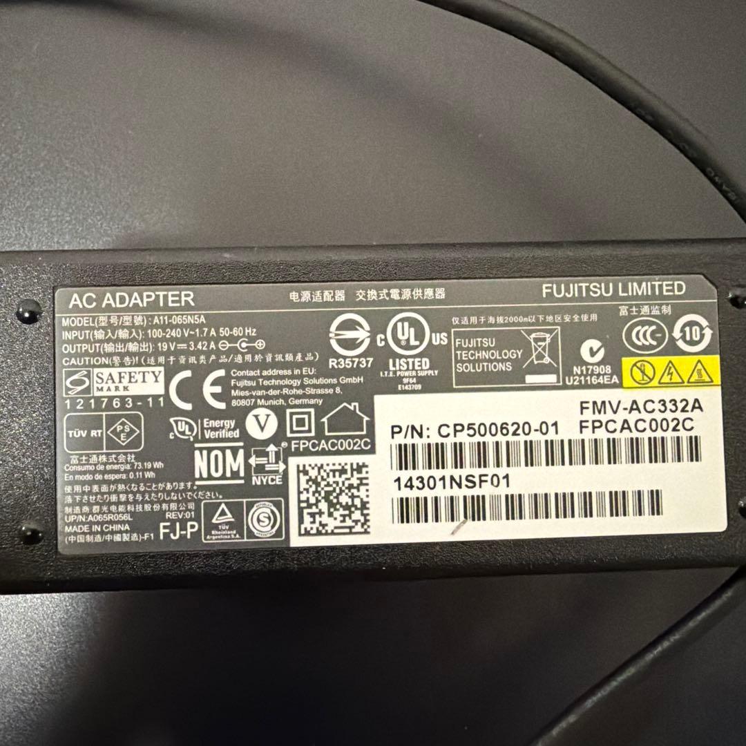 富士通 Core i5-7300U 8GB 500GB 初期化済 バッテリー良好