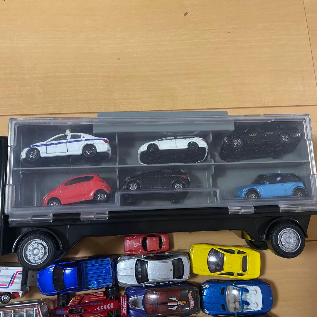 トミカミニカーセット 片付けトラック付き