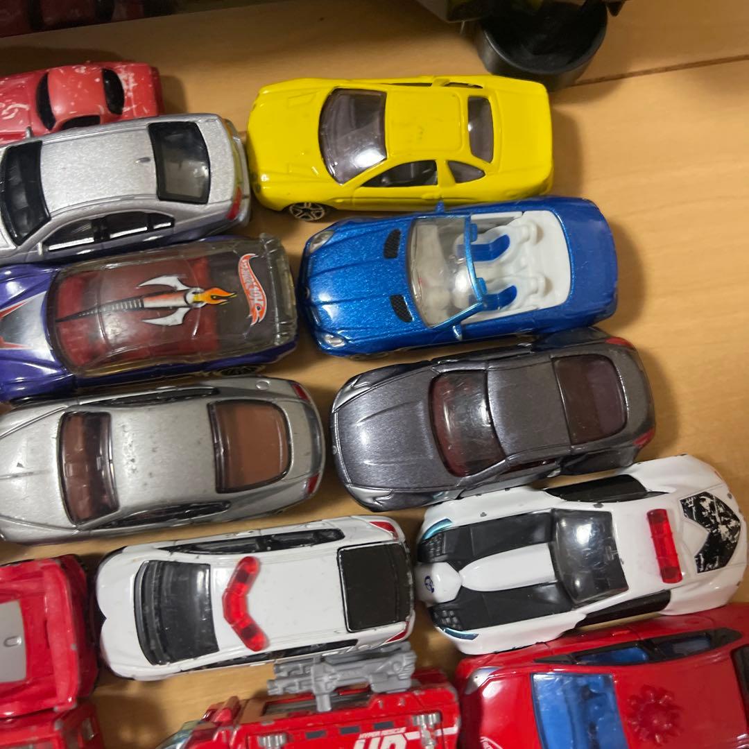 トミカミニカーセット 片付けトラック付き