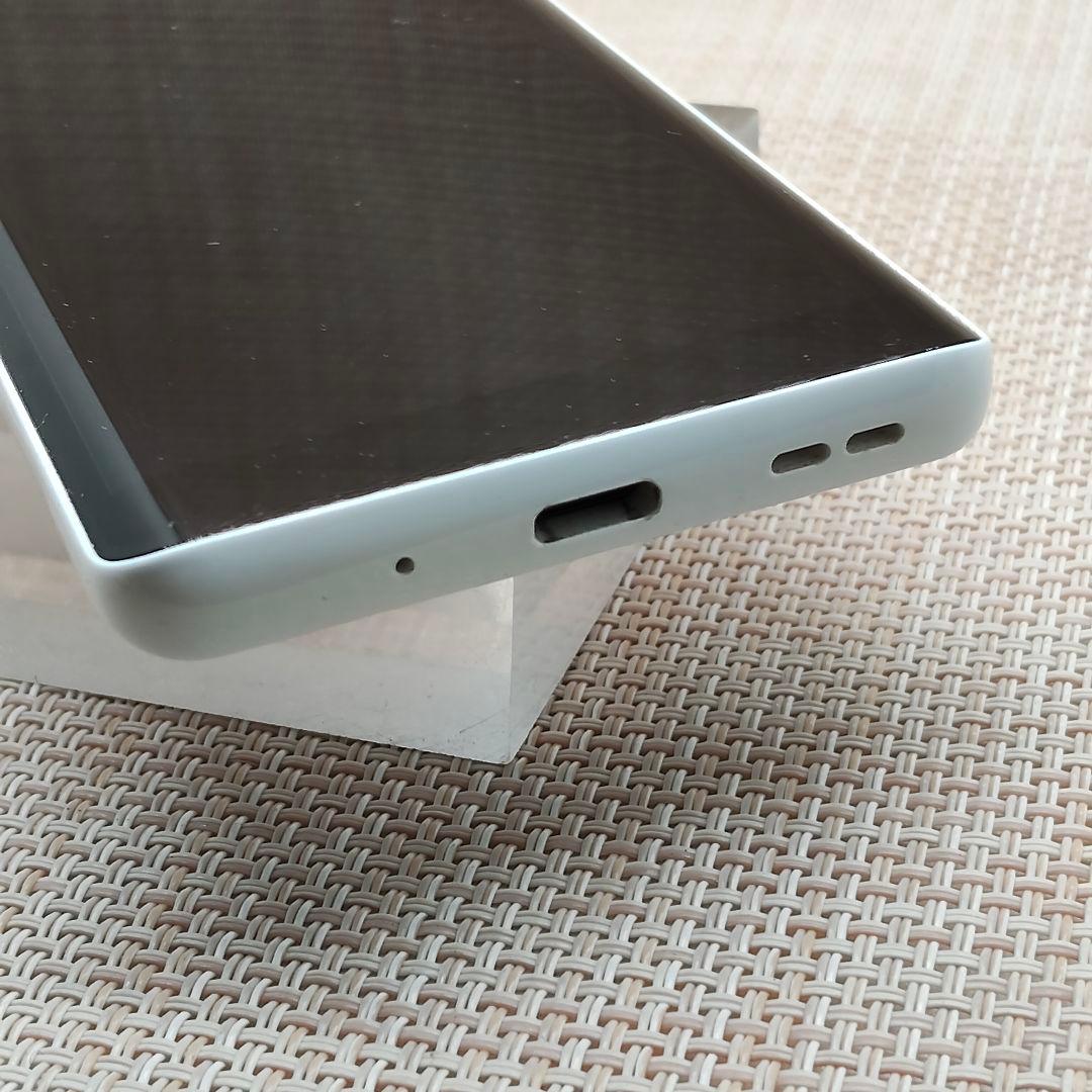 ⑥Rakuten Hand 5G P780 ホワイト　128GB SIMフリー