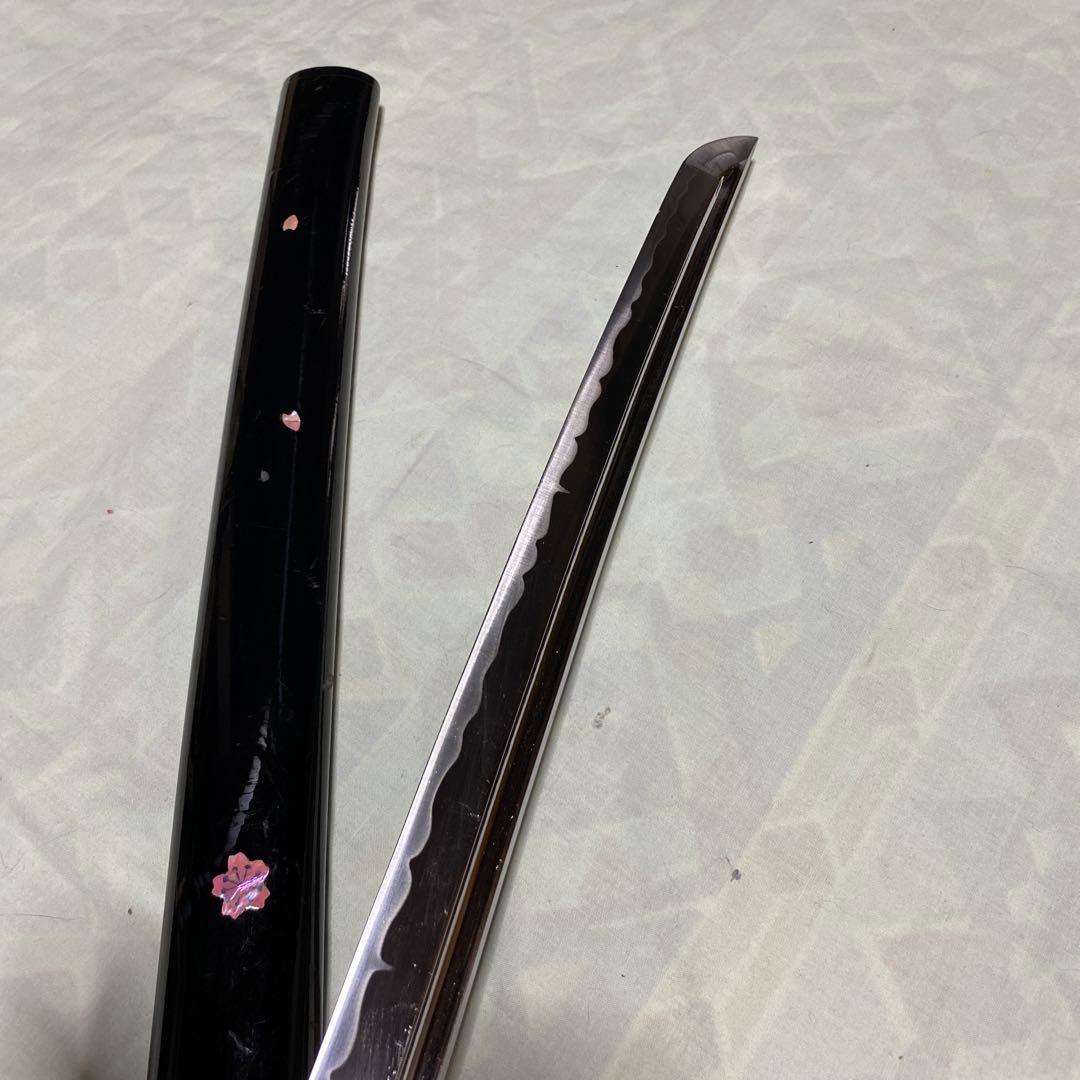 格安高級居合刀 濃緑柄 桜花透し木瓜鍔 螺鈿桜花入黒呂鞘