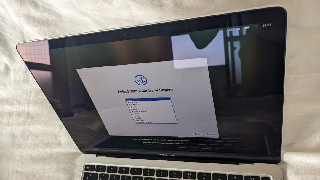 MacBook Air M1 8GB 【バッテリー正規品交換済み 容量100％】