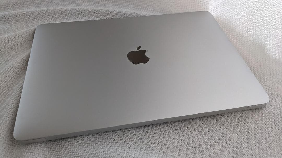 MacBook Air M1 8GB 【バッテリー正規品交換済み 容量100％】