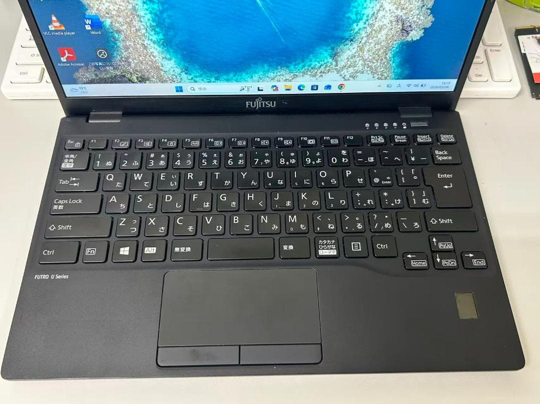 超軽量840g 富士通 LIFEBOOK U9311/M 美品 オフィスあり④