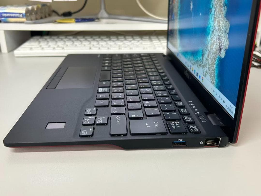 超軽量840g 富士通 LIFEBOOK U9311/M 美品 オフィスあり④