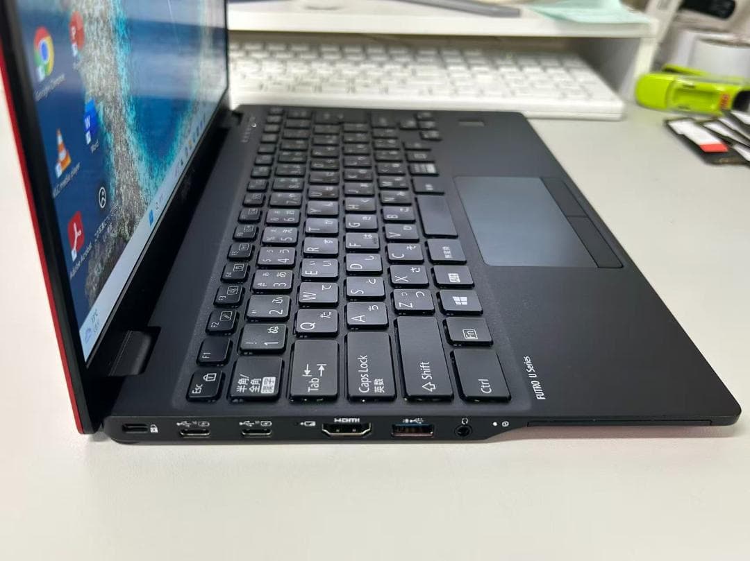 超軽量840g 富士通 LIFEBOOK U9311/M 美品 オフィスあり④