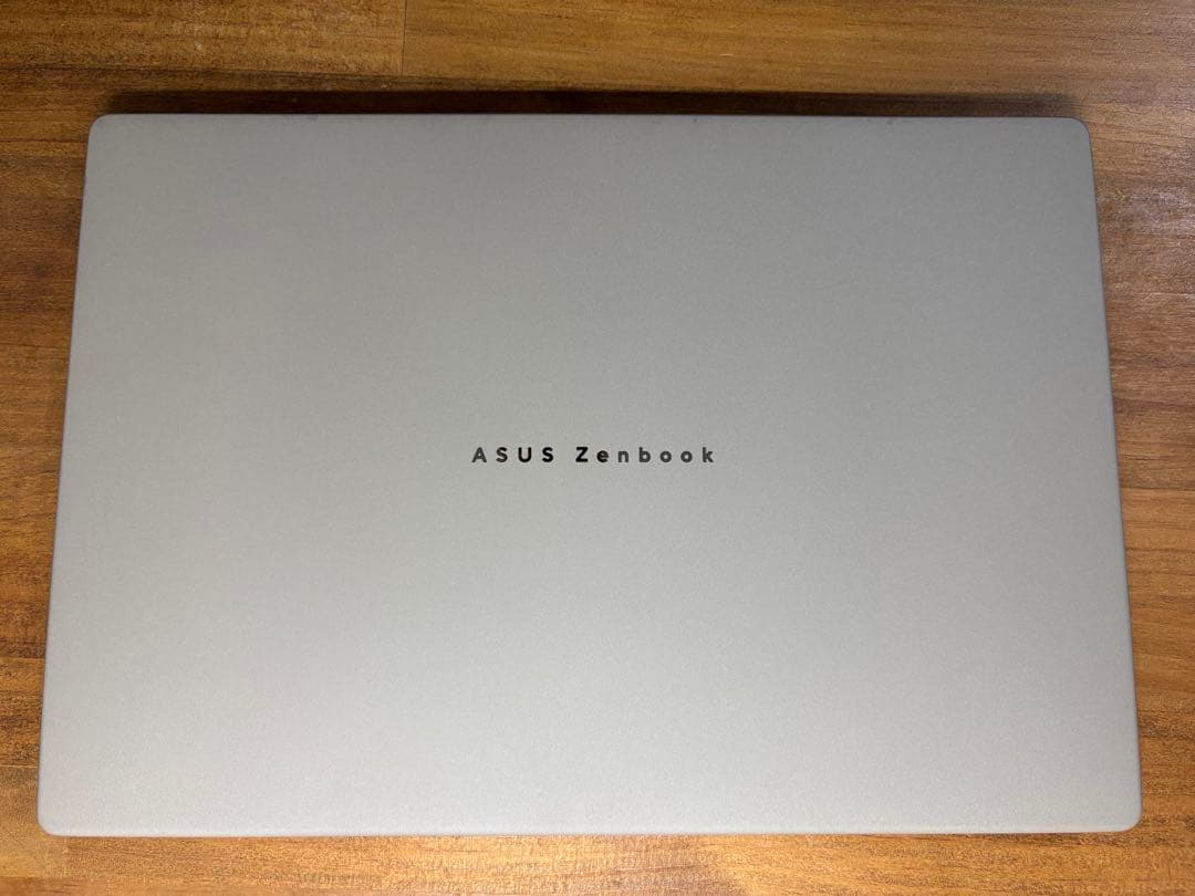 【未使用】ASUS Zenbook SORA UX3407Q/SSD1TBモデル