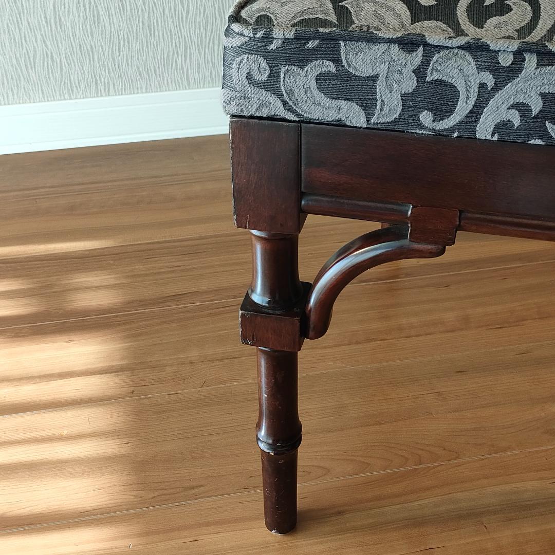 シノワズリ　ヴィンテージチェア　透かし彫り　リビングチェア①