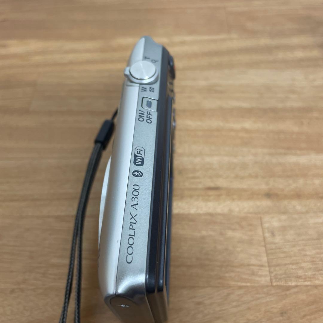 中古　動作確認済　バッテリーなしCOOLPIX A300 デジタルカメラ
