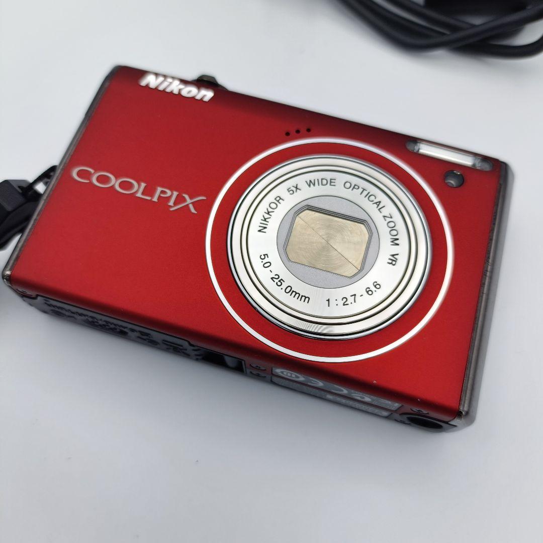 Nikon Coolpix S640 レッド
