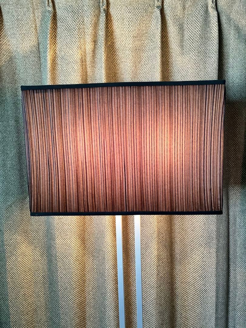 ヤマギワ　BAUMN　フロアランプ　高さ160cm