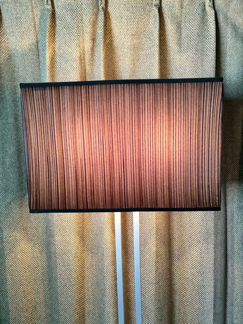 ヤマギワ　BAUMN　フロアランプ　高さ160cm