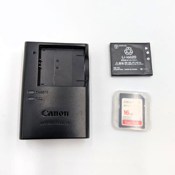 【極美品】Canon IXY 200 コンパクトデジタルカメラ コンデジ