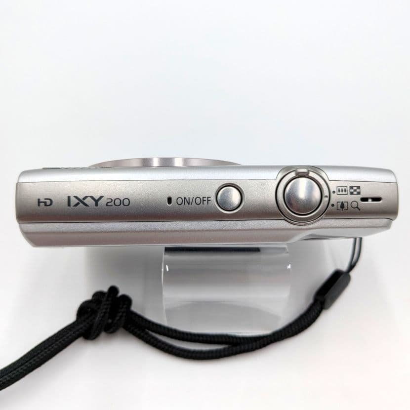 【極美品】Canon IXY 200 コンパクトデジタルカメラ コンデジ